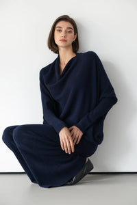 Top asymétrique en maille – Bleu marine
