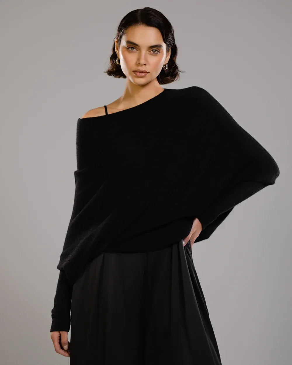 Top asymétrique en maille – Noir